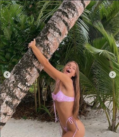 Anna Zak photo 360