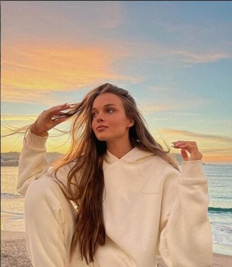 Anna Zak photo 383