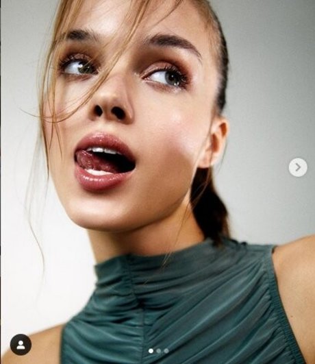 Anna Zak photo 393