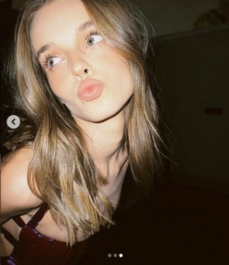 Anna Zak photo 409