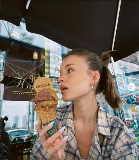 Anna Zak photo 478