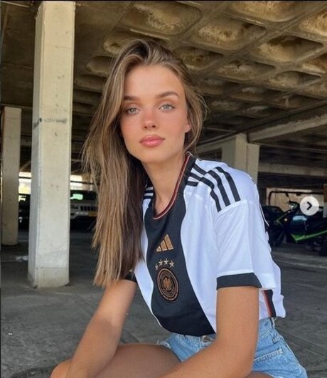 Anna Zak photo 586