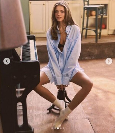 Anna Zak photo 683