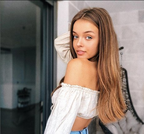 Anna Zak photo 714
