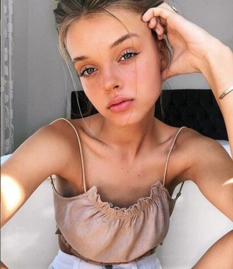 Anna Zak photo 715