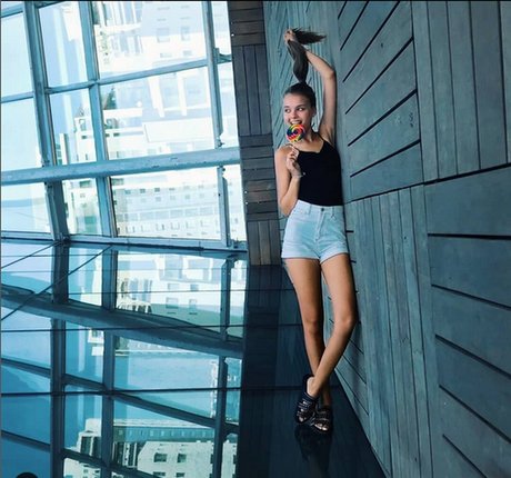 Anna Zak photo 718