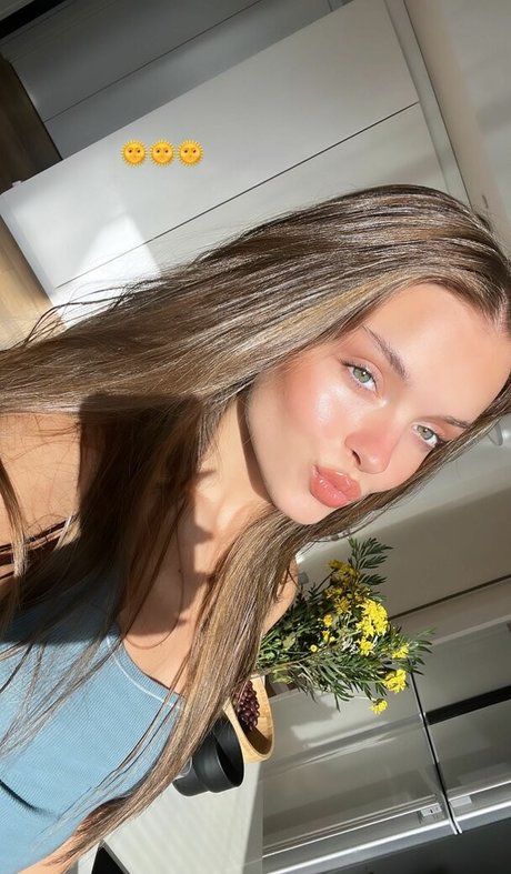 Anna Zak photo 801