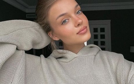 Anna Zak photo 892