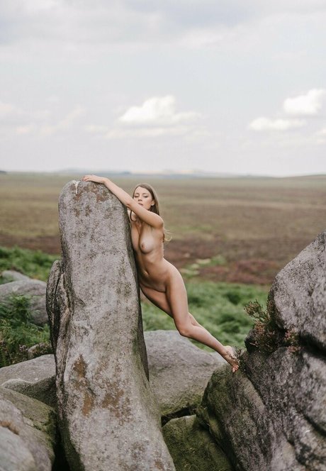 Anna Zapala photo 232