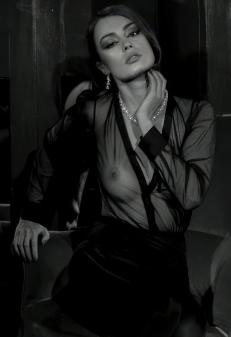 Anna Zapala photo 780