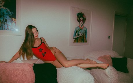 Anna Zapala photo 784