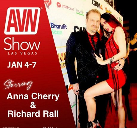 Annacherrylive photo 74