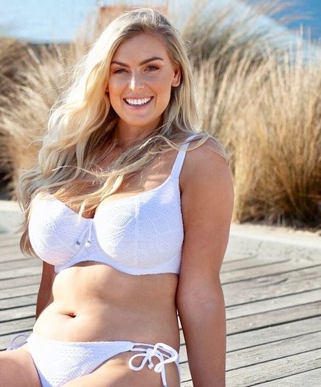 Annaliese Gann photo 28