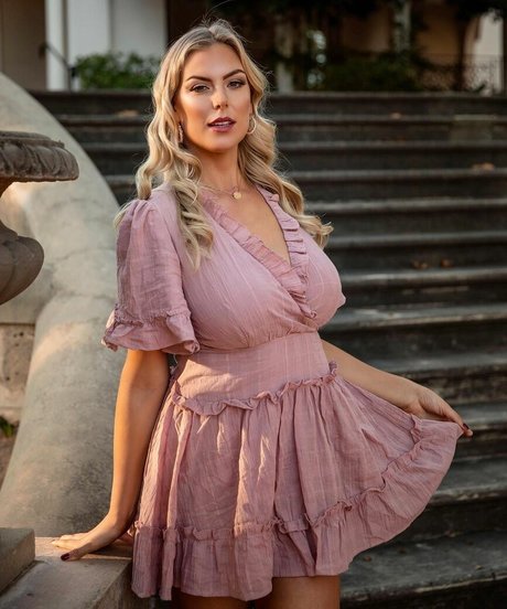 Annaliese Gann photo 53