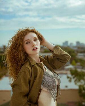 Annalise Basso photo 5