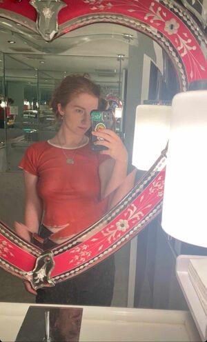 Annalise Basso photo 24