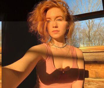 Annalise Basso photo 27