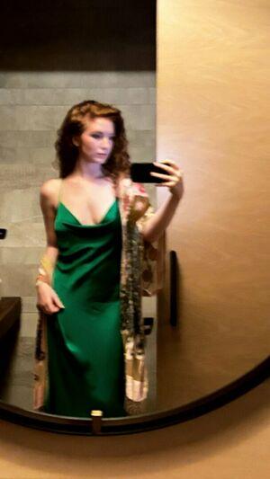 Annalise Basso photo 58
