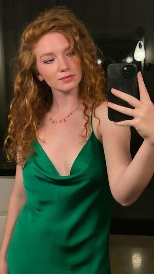 Annalise Basso photo 59