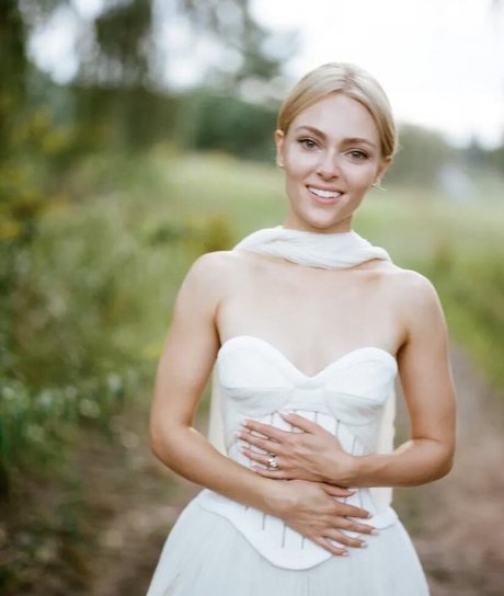 AnnaSophia Robb photo 31