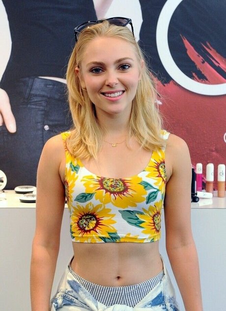 AnnaSophia Robb photo 37