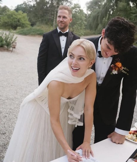 AnnaSophia Robb photo 41