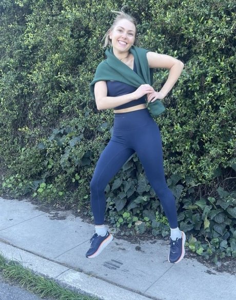 AnnaSophia Robb photo 113