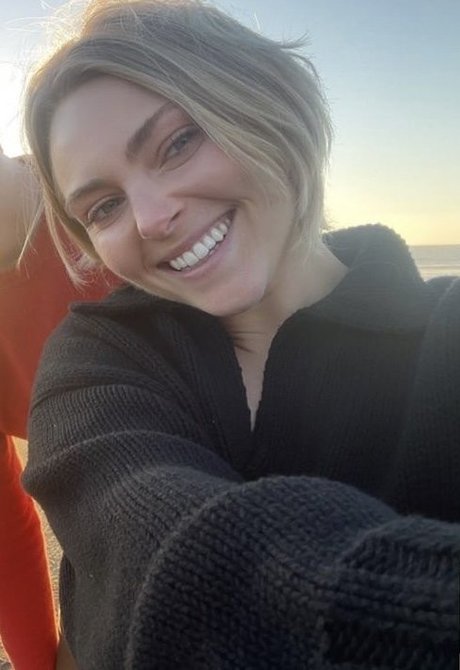 AnnaSophia Robb photo 127