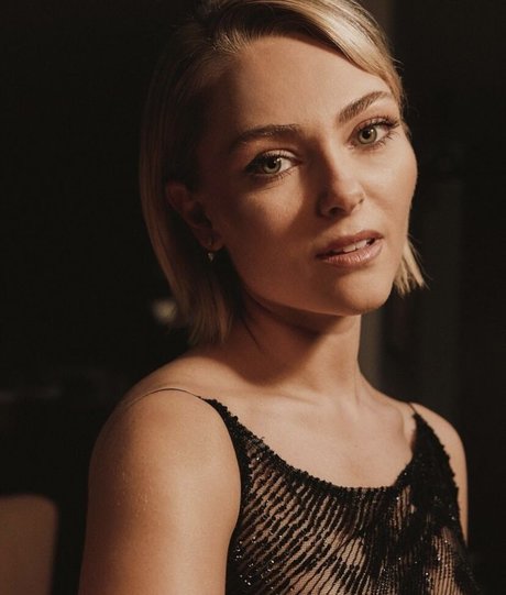AnnaSophia Robb photo 181