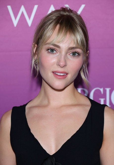 AnnaSophia Robb photo 207