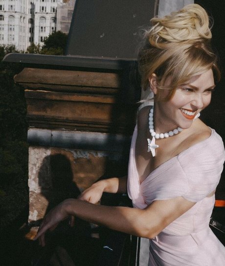 AnnaSophia Robb photo 247