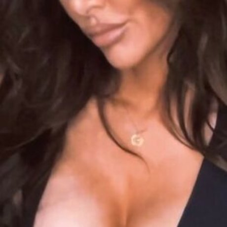 Anne ASMR photo 3