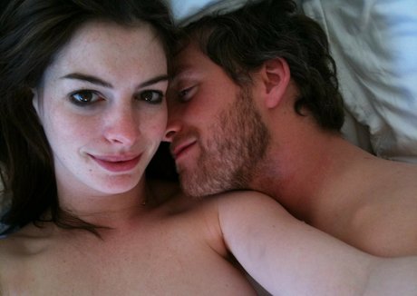 Anne Hathaway photo 12