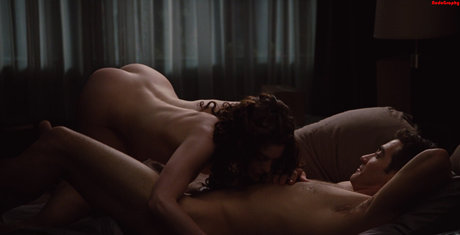 Anne Hathaway photo 150