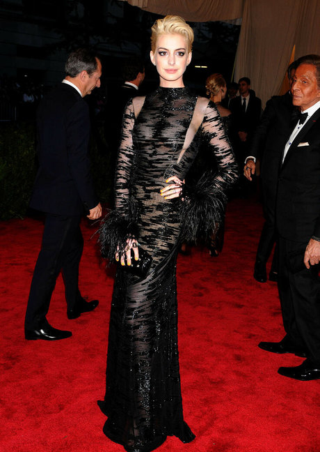 Anne Hathaway photo 165