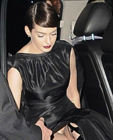 Anne Hathaway photo 229