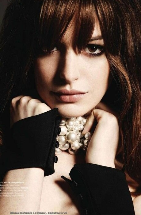 Anne Hathaway photo 342