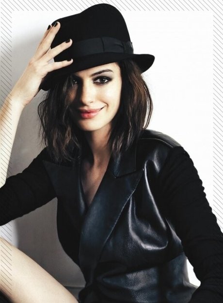 Anne Hathaway photo 344