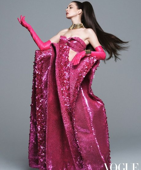Anne Hathaway photo 352