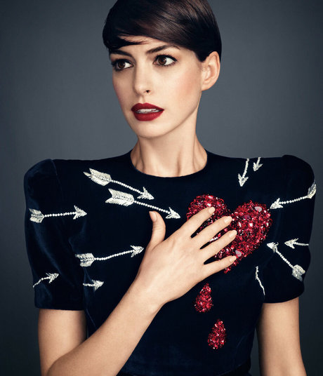 Anne Hathaway photo 537