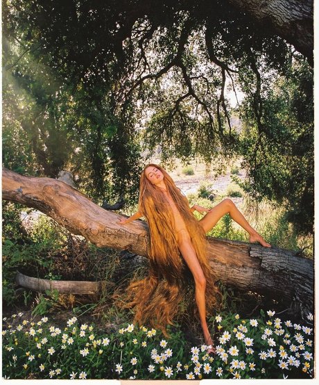 Anne Winters photo 6