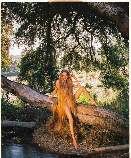 Anne Winters photo 23