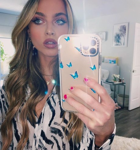 Anne Winters photo 156