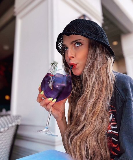 Anne Winters photo 159