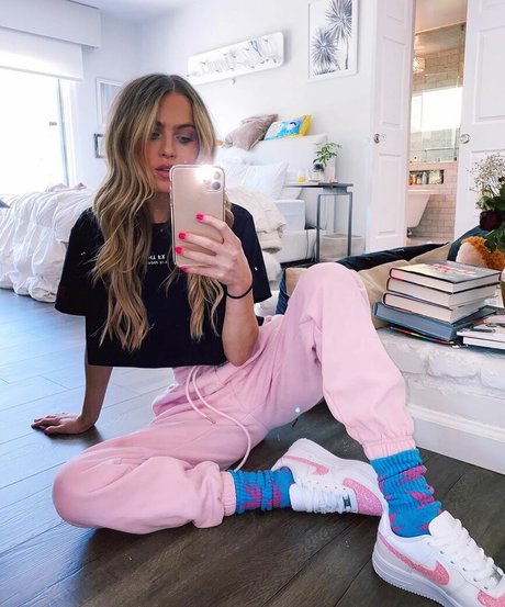 Anne Winters photo 177