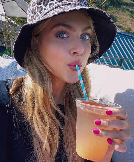 Anne Winters photo 182