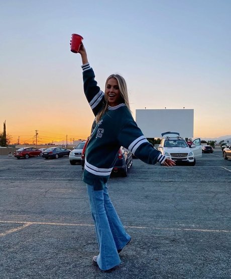 Anne Winters photo 209