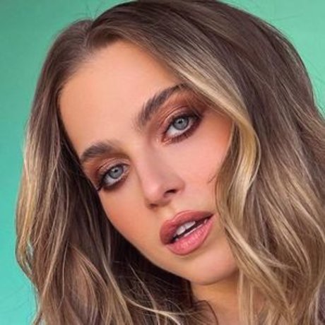 Anne Winters photo 295