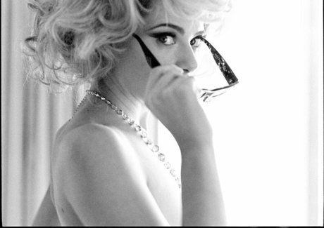 Annie Burgstede photo 9