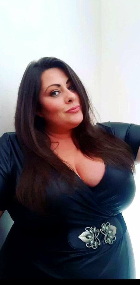 Annie photo 55